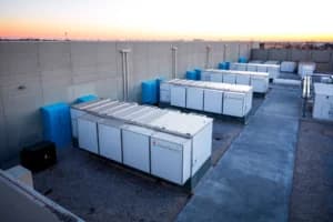 Commercial battery storage system supporting an energy-efficiency upgrade